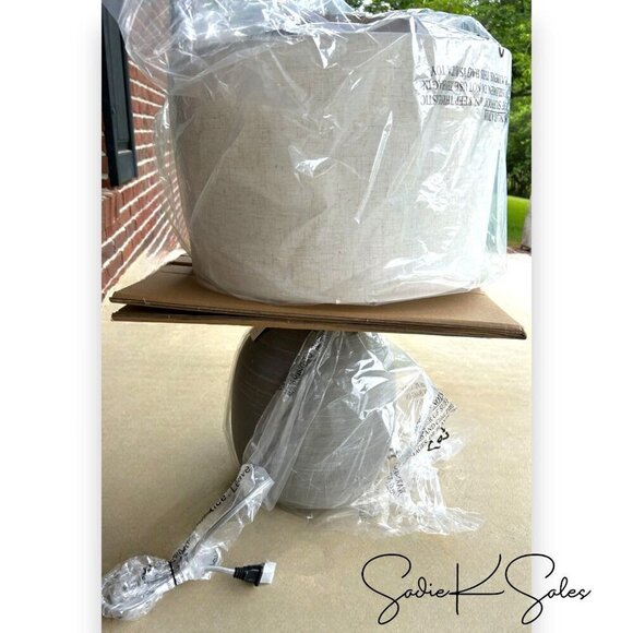 Hearth & Hand with Magnolia Resin Table Lamp Gray w/LED Light Bulb Target NIB - Picture 6 of 7